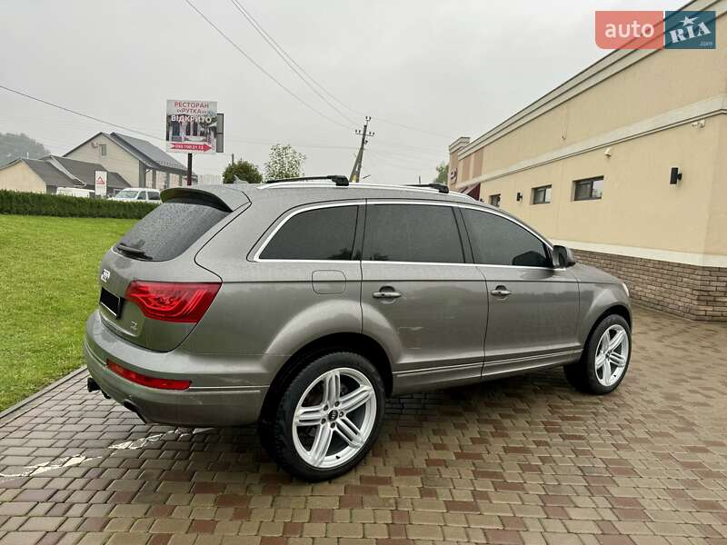 Позашляховик / Кросовер Audi Q7 2011 в Чернівцях