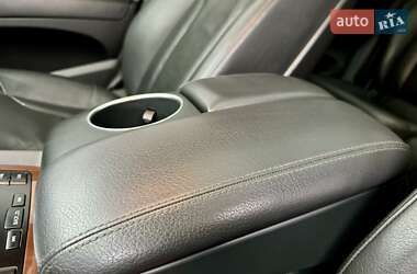 Позашляховик / Кросовер Audi Q7 2011 в 