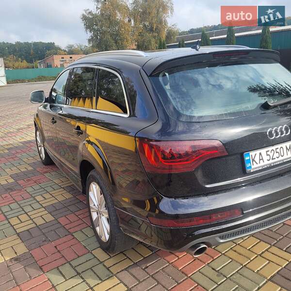 Внедорожник / Кроссовер Audi Q7 2010 в Изяславе