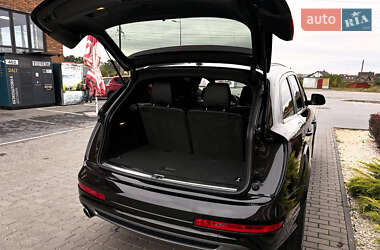 Позашляховик / Кросовер Audi Q7 2014 в 