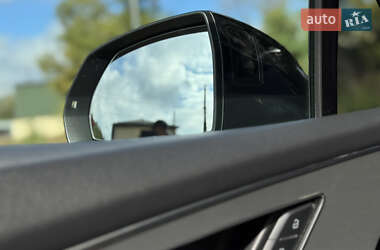 Внедорожник / Кроссовер Audi Q7 2017 в 