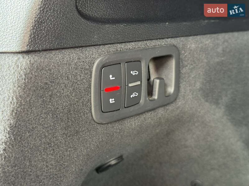 Внедорожник / Кроссовер Audi Q7 2017 в Киеве