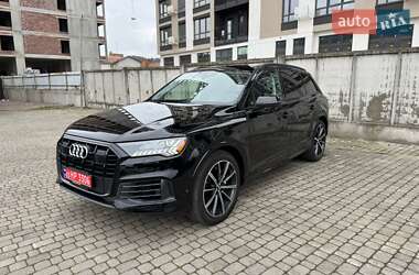 Внедорожник / Кроссовер Audi Q7 2020 в 