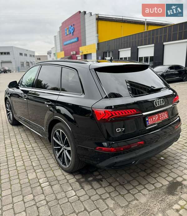 Позашляховик / Кросовер Audi Q7 2020 в Львові