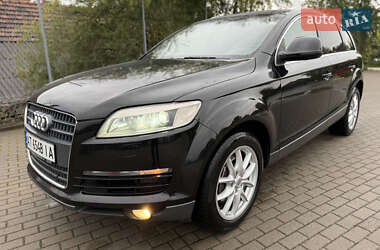 Позашляховик / Кросовер Audi Q7 2006 в 