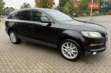 Позашляховик / Кросовер Audi Q7 2006 в 
