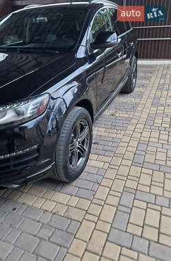 Позашляховик / Кросовер Audi Q7 2015 в 