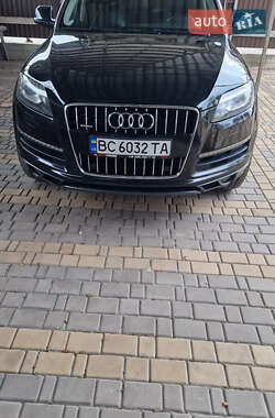 Позашляховик / Кросовер Audi Q7 2015 в 