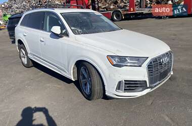 Внедорожник / Кроссовер Audi Q7 2020 в 