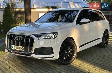Внедорожник / Кроссовер Audi Q7 2023 в 