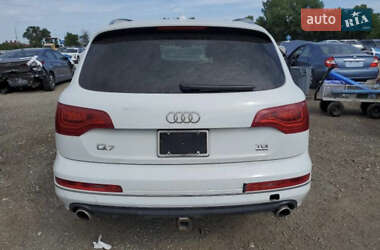 Позашляховик / Кросовер Audi Q7 2015 в 