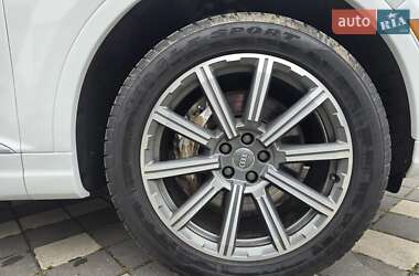 Внедорожник / Кроссовер Audi Q7 2017 в 
