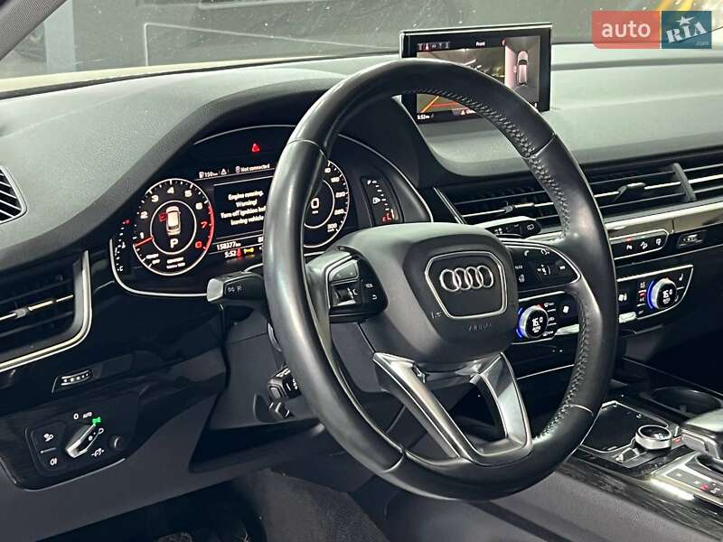 Позашляховик / Кросовер Audi Q7 2015 в Одесі