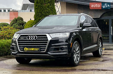 Позашляховик / Кросовер Audi Q7 2017 в 