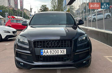 Внедорожник / Кроссовер Audi Q7 2015 в 