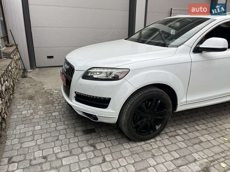 Позашляховик / Кросовер Audi Q7 2015 в Тернополі