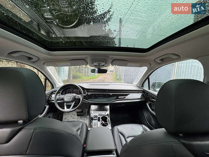 Внедорожник / Кроссовер Audi Q7 2020 в Киеве