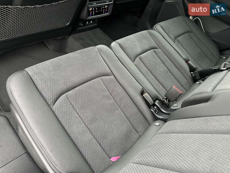 Позашляховик / Кросовер Audi Q7 2025 в Києві фото 46 Позашляховик / Кросовер Audi Q7 2025 в Києві
