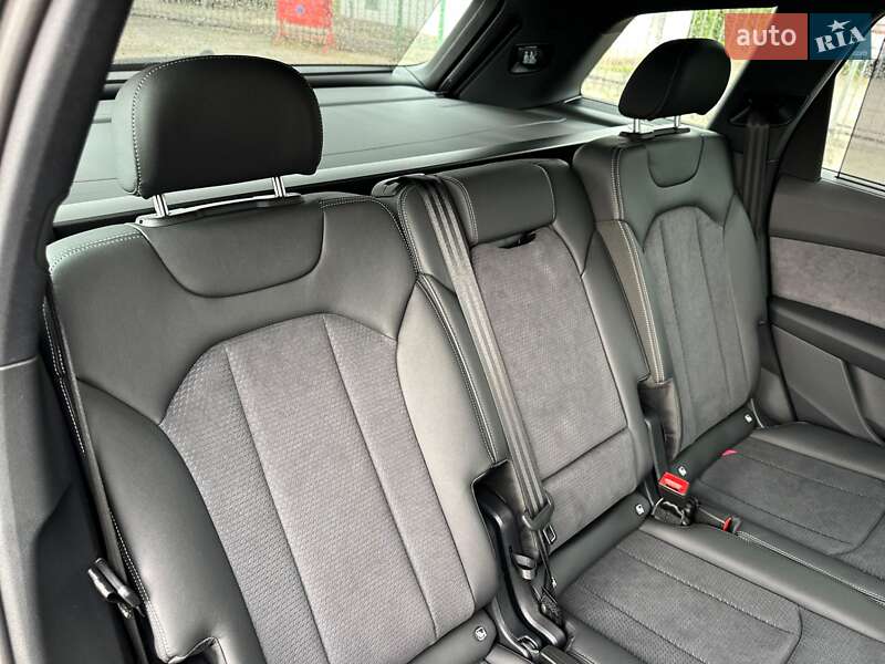 Позашляховик / Кросовер Audi Q7 2025 в Києві фото 65 Позашляховик / Кросовер Audi Q7 2025 в Києві