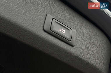 Внедорожник / Кроссовер Audi Q7 2012 в 