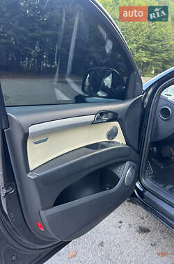 Позашляховик / Кросовер Audi Q7 2007 в 