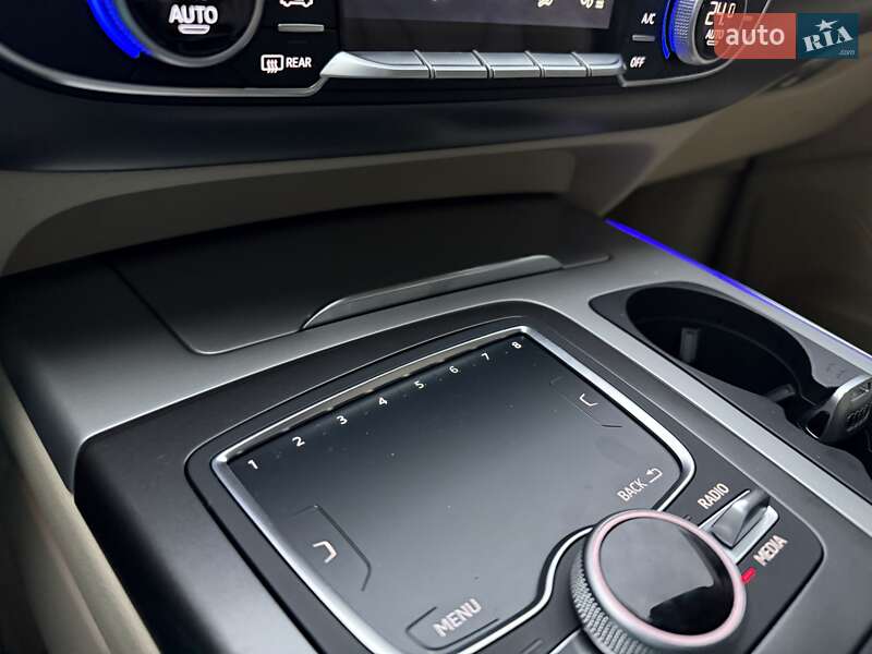 Внедорожник / Кроссовер Audi Q7 2016 в Киеве фото 12 Внедорожник / Кроссовер Audi Q7 2016 в Киеве