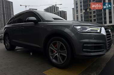 Позашляховик / Кросовер Audi Q7 2016 в Києві