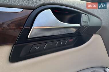 Внедорожник / Кроссовер Audi Q7 2011 в 