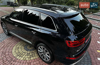 Внедорожник / Кроссовер Audi Q7 2018 в 