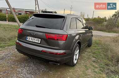 Внедорожник / Кроссовер Audi Q7 2019 в 