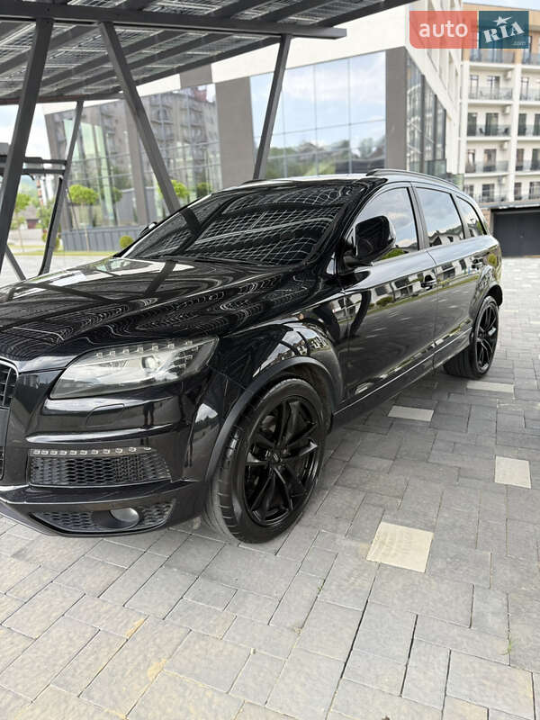Внедорожник / Кроссовер Audi Q7 2012 в Мукачево