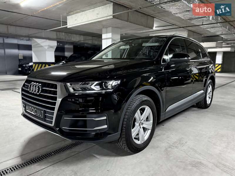 Внедорожник / Кроссовер Audi Q7 2016 в Днепре