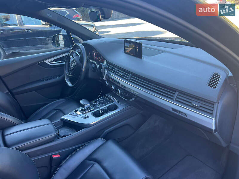 Внедорожник / Кроссовер Audi Q7 2017 в Тернополе