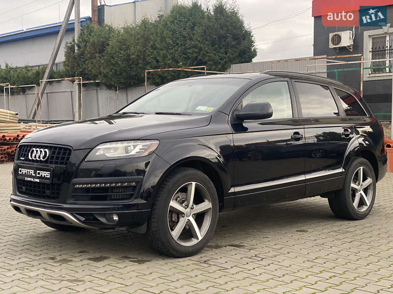 Позашляховик / Кросовер Audi Q7 2015 в Луцьку