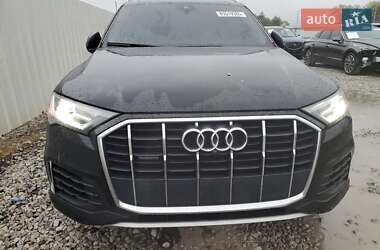 Позашляховик / Кросовер Audi Q7 2020 в 