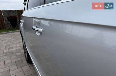 Позашляховик / Кросовер Audi Q7 2011 в 
