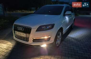Позашляховик / Кросовер Audi Q7 2012 в 