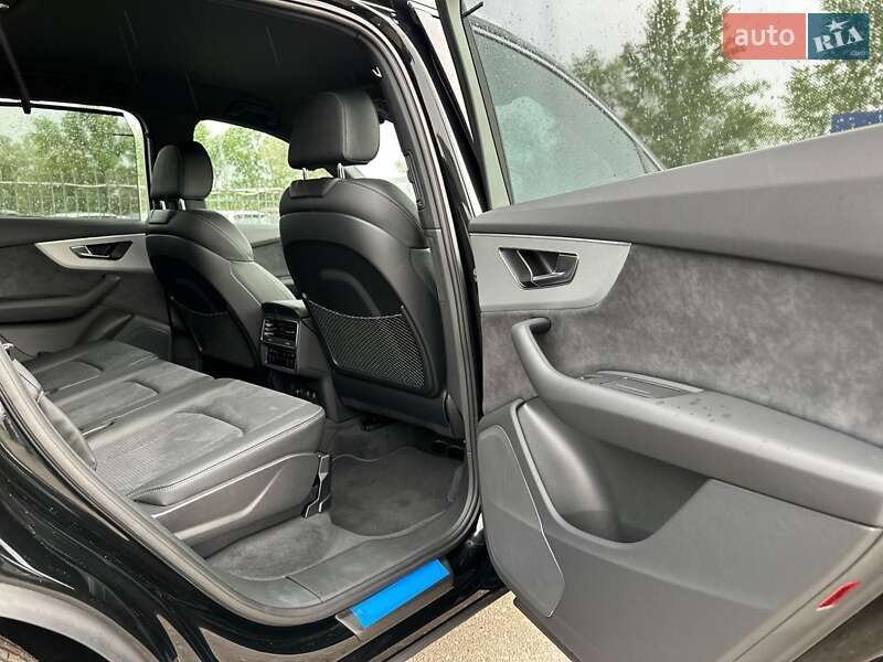 Позашляховик / Кросовер Audi Q7 2025 в Києві фото 84 Позашляховик / Кросовер Audi Q7 2025 в Києві