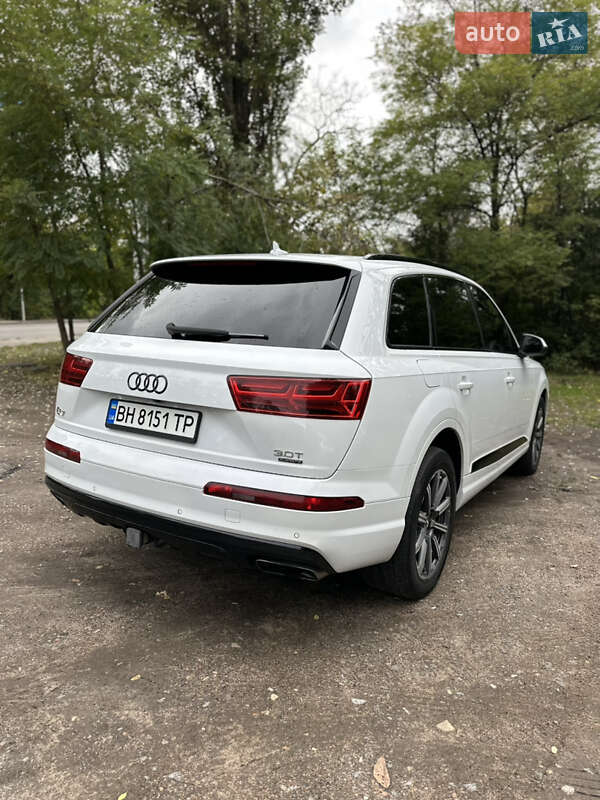 Внедорожник / Кроссовер Audi Q7 2016 в Одессе фото 9 Внедорожник / Кроссовер Audi Q7 2016 в Одессе