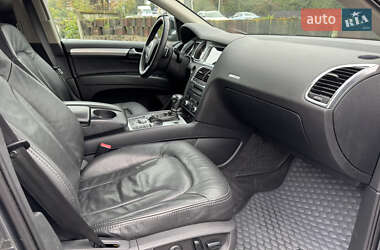 Позашляховик / Кросовер Audi Q7 2008 в 