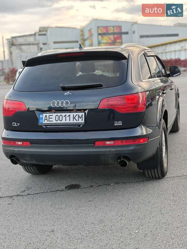 Позашляховик / Кросовер Audi Q7 2007 в Дніпрі