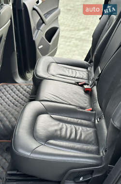 Позашляховик / Кросовер Audi Q7 2012 в 