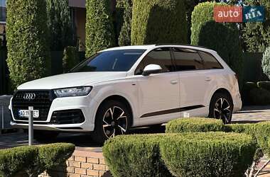 Внедорожник / Кроссовер Audi Q7 2019 в Мукачево