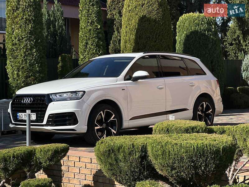 Внедорожник / Кроссовер Audi Q7 2019 в Мукачево