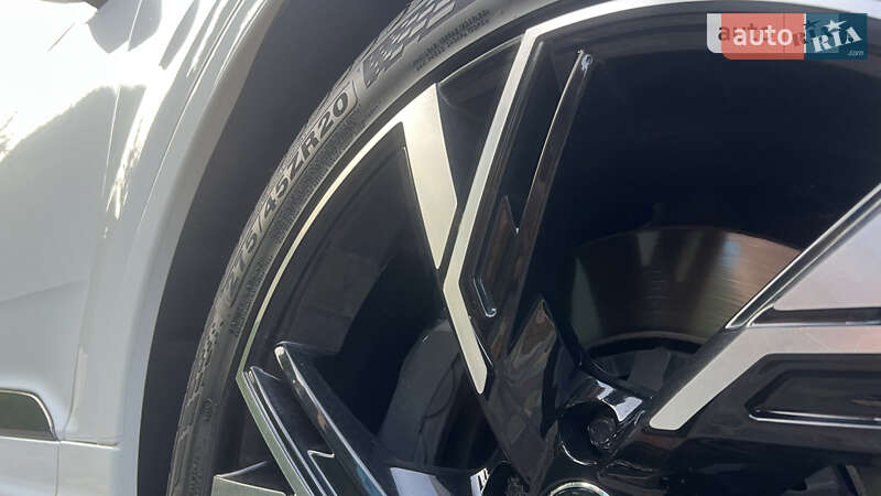 Внедорожник / Кроссовер Audi Q7 2019 в Мукачево