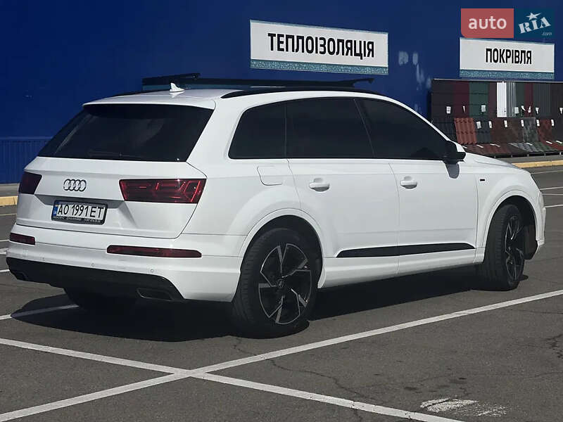 Внедорожник / Кроссовер Audi Q7 2019 в Мукачево