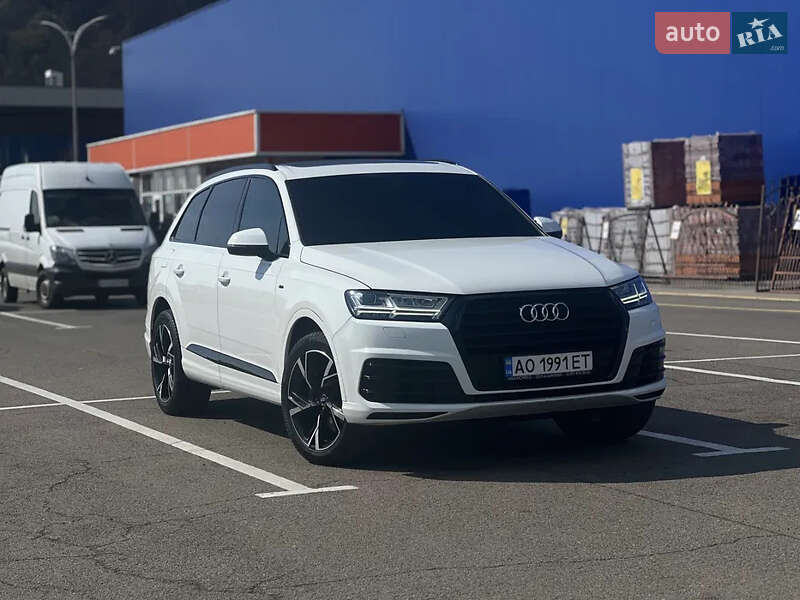 Внедорожник / Кроссовер Audi Q7 2019 в Мукачево