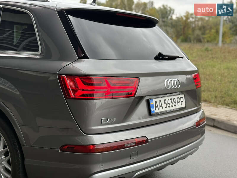 Позашляховик / Кросовер Audi Q7 2016 в Києві фото 8 Позашляховик / Кросовер Audi Q7 2016 в Києві