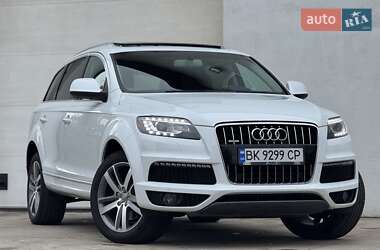 Позашляховик / Кросовер Audi Q7 2015 в 