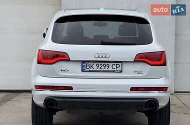 Позашляховик / Кросовер Audi Q7 2015 в 
